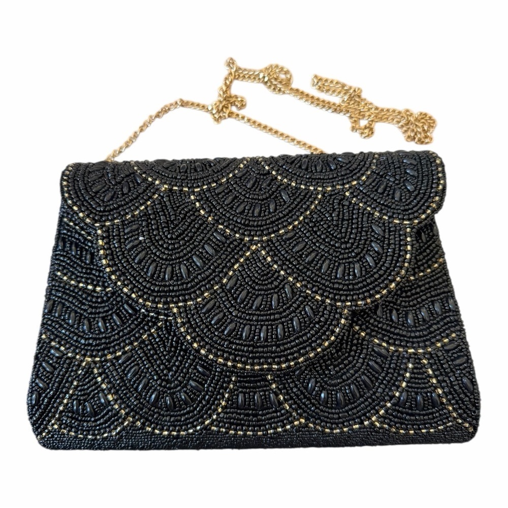 Lulus Rasima Black and Gold Beaded Scalloped Clutch Evening Bag Prom Wedding